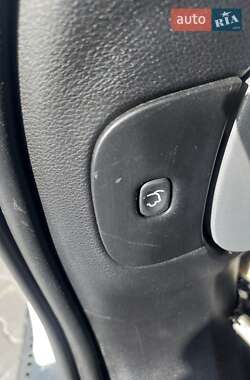 Позашляховик / Кросовер Jeep Cherokee 2014 в  фото 6 Позашляховик / Кросовер Jeep Cherokee 2014 в