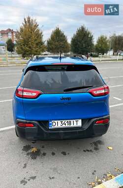 Внедорожник / Кроссовер Jeep Cherokee 2017 в 