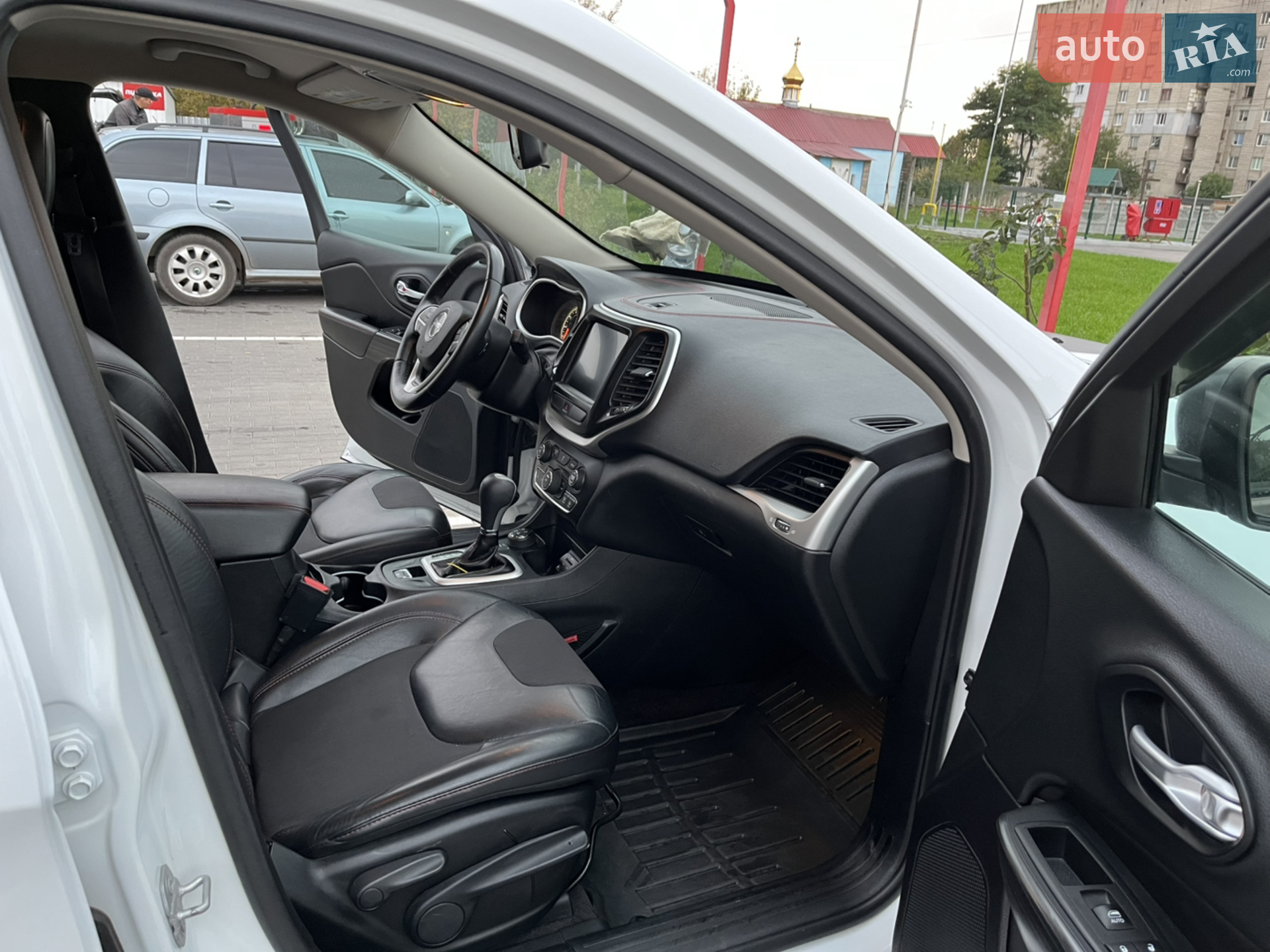 2016 Jeep Cherokee - мініатюра 32