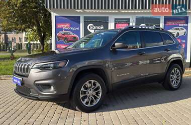 Внедорожник / Кроссовер Jeep Cherokee 2018 в 