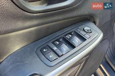 Внедорожник / Кроссовер Jeep Cherokee 2018 в 