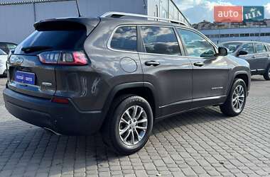 Внедорожник / Кроссовер Jeep Cherokee 2018 в 
