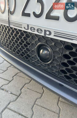 Внедорожник / Кроссовер Jeep Cherokee 2021 в 