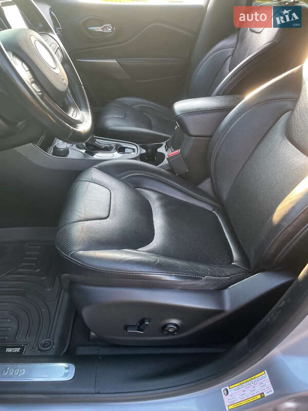 Позашляховик / Кросовер Jeep Cherokee 2019 в Львові фото 12 Позашляховик / Кросовер Jeep Cherokee 2019 в Львові