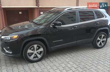 Внедорожник / Кроссовер Jeep Cherokee 2019 в 