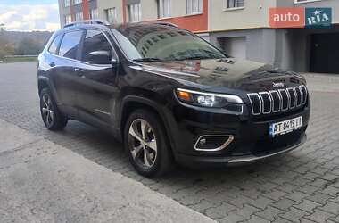 Внедорожник / Кроссовер Jeep Cherokee 2019 в 