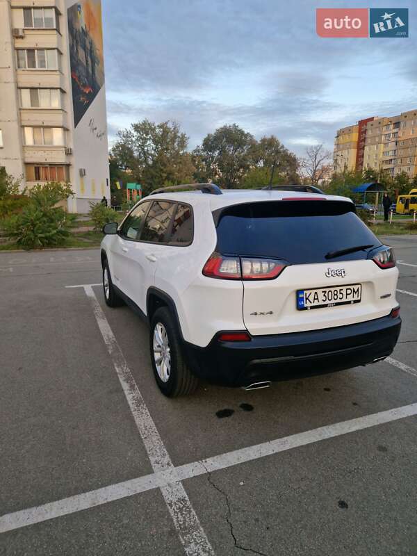 Внедорожник / Кроссовер Jeep Cherokee 2022 в Киеве