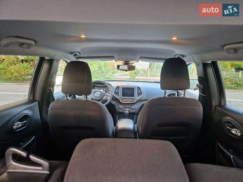 Внедорожник / Кроссовер Jeep Cherokee 2022 в Киеве