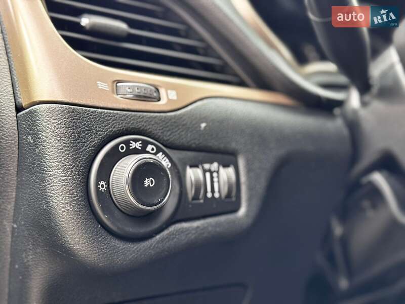 Позашляховик / Кросовер Jeep Cherokee 2015 в Івано-Франківську фото 70 Позашляховик / Кросовер Jeep Cherokee 2015 в Івано-Франківську