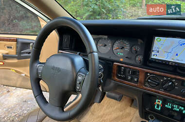 Внедорожник / Кроссовер Jeep Cherokee 1996 в 