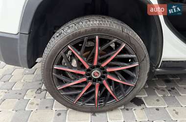 Внедорожник / Кроссовер Jeep Cherokee 2019 в 