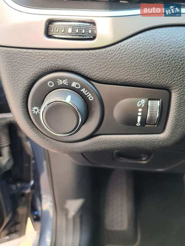 Позашляховик / Кросовер Jeep Cherokee 2019 в Кропивницькому