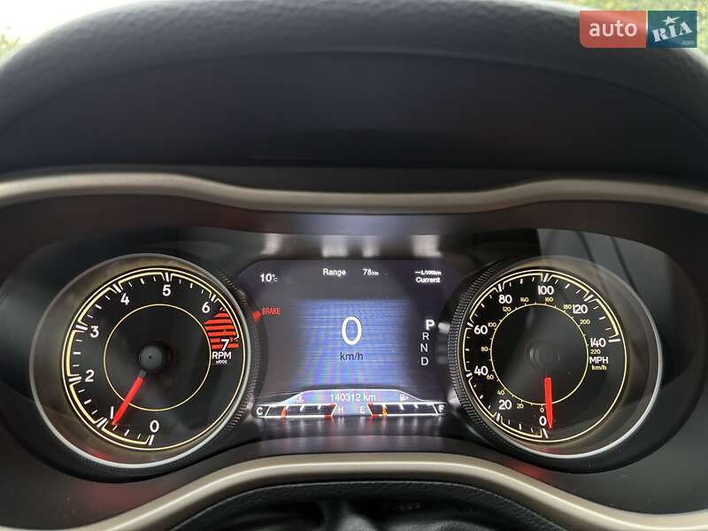 Внедорожник / Кроссовер Jeep Cherokee 2016 в Киеве фото 14 Внедорожник / Кроссовер Jeep Cherokee 2016 в Киеве