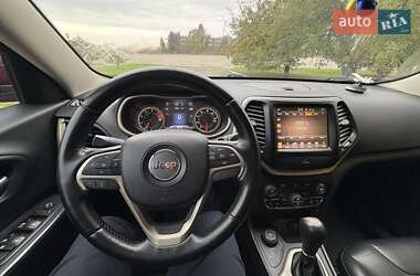 Внедорожник / Кроссовер Jeep Cherokee 2016 в 