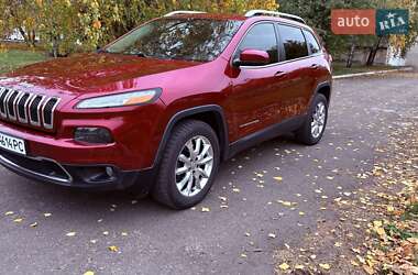 Внедорожник / Кроссовер Jeep Cherokee 2016 в Киеве