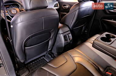 Позашляховик / Кросовер Jeep Cherokee 2020 в  фото 33 Позашляховик / Кросовер Jeep Cherokee 2020 в