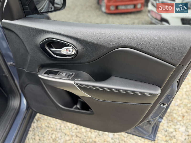 Позашляховик / Кросовер Jeep Cherokee 2020 в Івано-Франківську