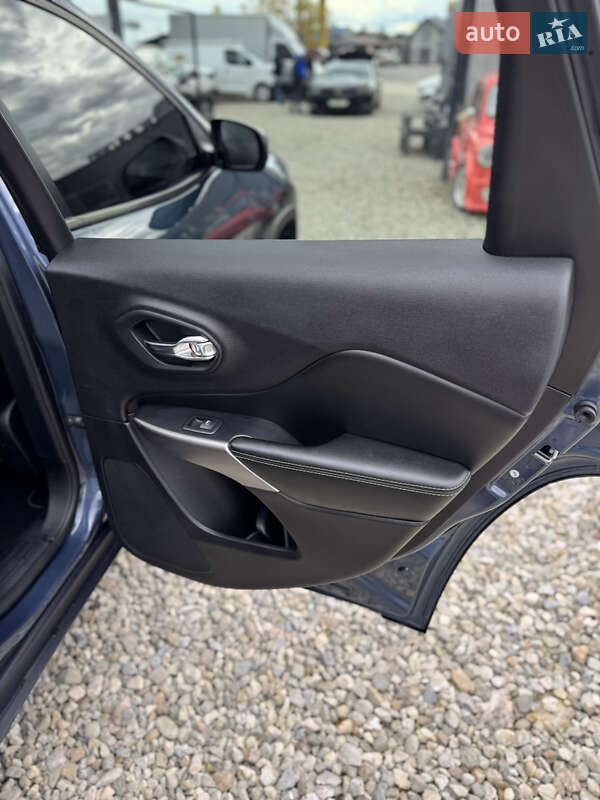 Позашляховик / Кросовер Jeep Cherokee 2020 в Івано-Франківську