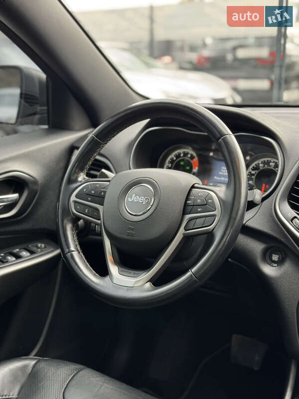 Позашляховик / Кросовер Jeep Cherokee 2020 в Івано-Франківську