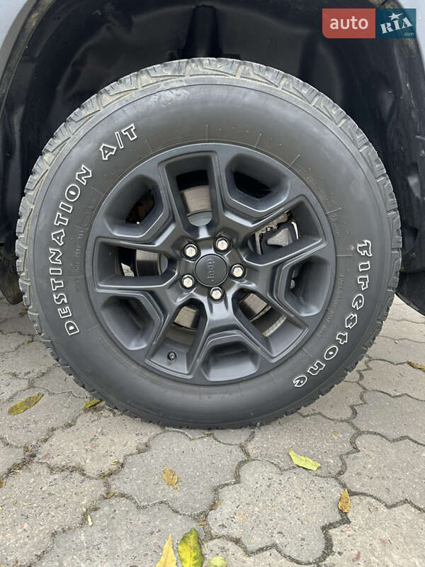 Внедорожник / Кроссовер Jeep Cherokee 2019 в Черкассах