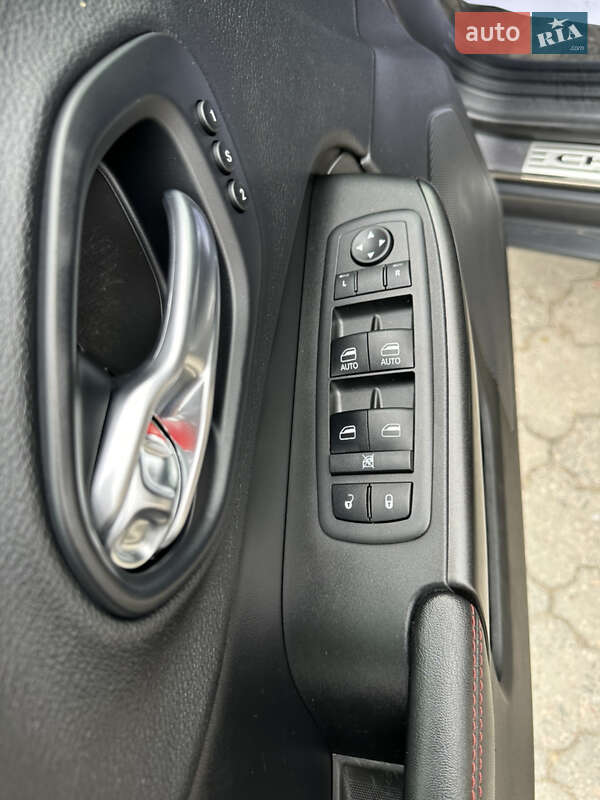 Внедорожник / Кроссовер Jeep Cherokee 2019 в Черкассах