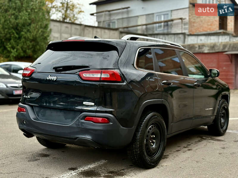 Внедорожник / Кроссовер Jeep Cherokee 2016 в Ровно фото 7 Внедорожник / Кроссовер Jeep Cherokee 2016 в Ровно