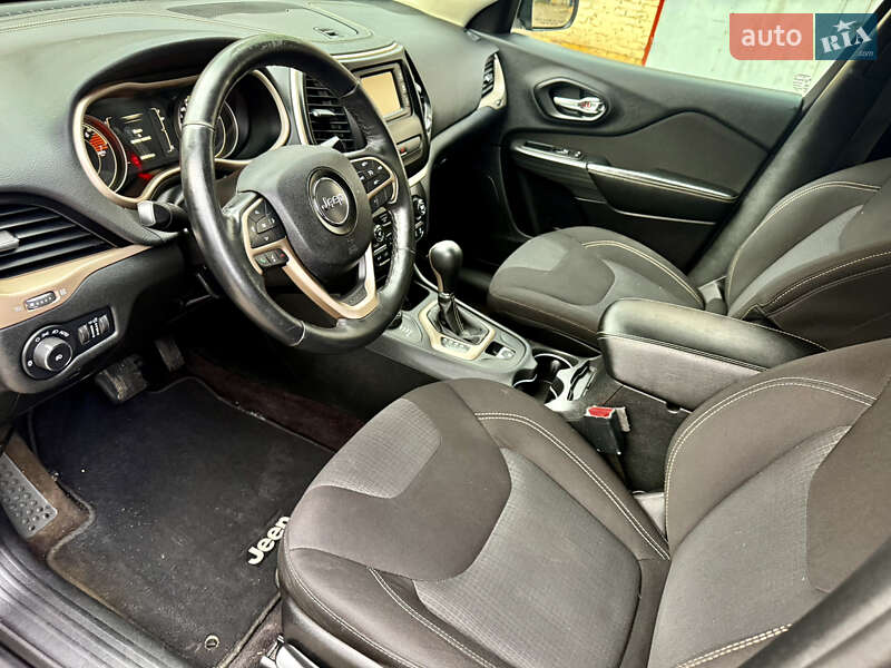 Внедорожник / Кроссовер Jeep Cherokee 2016 в Ровно фото 12 Внедорожник / Кроссовер Jeep Cherokee 2016 в Ровно
