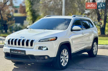 Позашляховик / Кросовер Jeep Cherokee 2015 в 