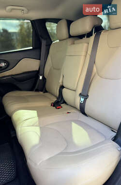 Позашляховик / Кросовер Jeep Cherokee 2015 в Миколаєві