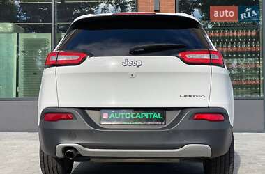 Внедорожник / Кроссовер Jeep Cherokee 2016 в 