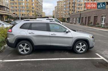 Внедорожник / Кроссовер Jeep Cherokee 2019 в 