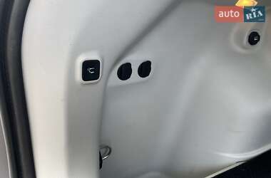 Внедорожник / Кроссовер Jeep Cherokee 2019 в 