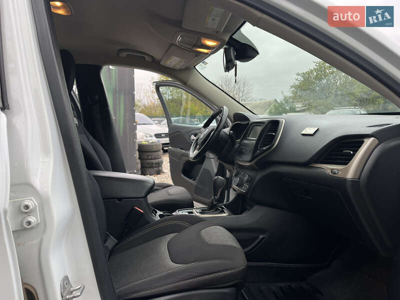 Позашляховик / Кросовер Jeep Cherokee 2014 в Харкові фото 19 Позашляховик / Кросовер Jeep Cherokee 2014 в Харкові