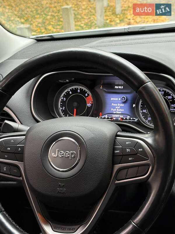 Внедорожник / Кроссовер Jeep Cherokee 2019 в Новомосковске фото 30 Внедорожник / Кроссовер Jeep Cherokee 2019 в Новомосковске