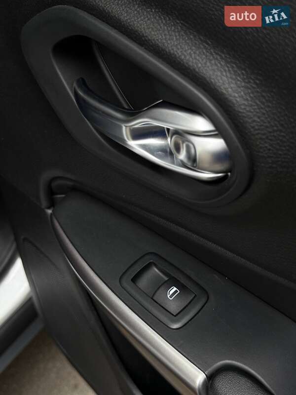 Внедорожник / Кроссовер Jeep Cherokee 2019 в Новомосковске фото 37 Внедорожник / Кроссовер Jeep Cherokee 2019 в Новомосковске