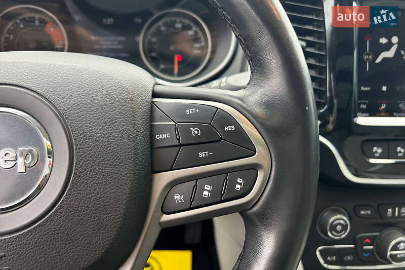 Внедорожник / Кроссовер Jeep Cherokee 2018 в Ивано-Франковске фото 24 Внедорожник / Кроссовер Jeep Cherokee 2018 в Ивано-Франковске