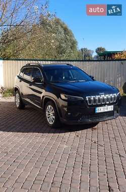 Внедорожник / Кроссовер Jeep Cherokee 2019 в Хмельницком