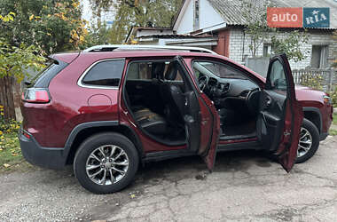 Внедорожник / Кроссовер Jeep Cherokee 2019 в 