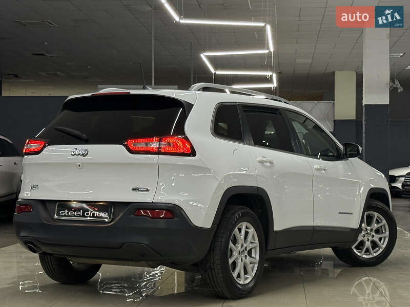 Позашляховик / Кросовер Jeep Cherokee 2017 в Миколаєві фото 8 Позашляховик / Кросовер Jeep Cherokee 2017 в Миколаєві