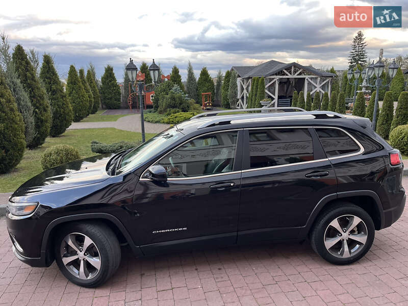 Внедорожник / Кроссовер Jeep Cherokee 2019 в Львове