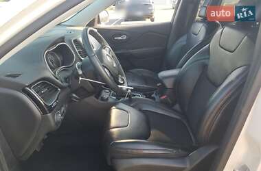 Позашляховик / Кросовер Jeep Cherokee 2019 в  фото 7 Позашляховик / Кросовер Jeep Cherokee 2019 в