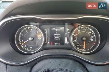 Позашляховик / Кросовер Jeep Cherokee 2019 в  фото 9 Позашляховик / Кросовер Jeep Cherokee 2019 в