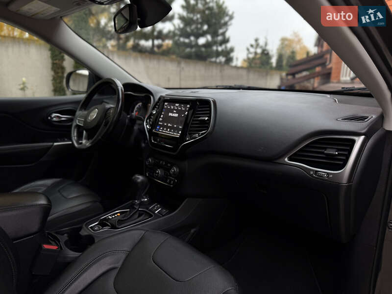Внедорожник / Кроссовер Jeep Cherokee 2020 в Лубнах фото 58 Внедорожник / Кроссовер Jeep Cherokee 2020 в Лубнах