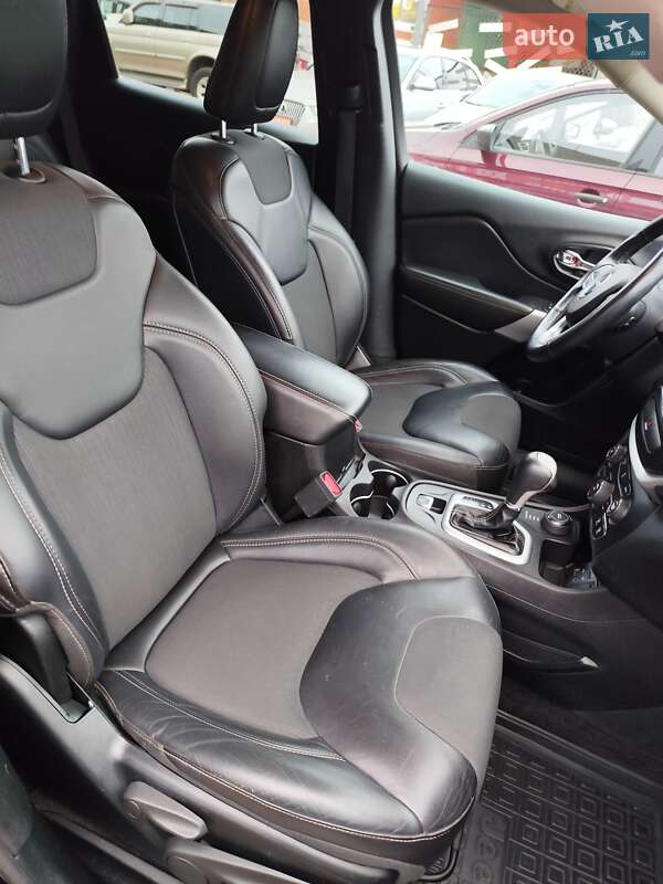 Позашляховик / Кросовер Jeep Cherokee 2017 в Чернігові фото 16 Позашляховик / Кросовер Jeep Cherokee 2017 в Чернігові