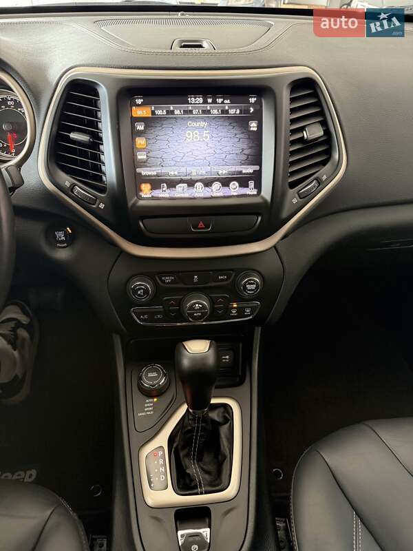 Внедорожник / Кроссовер Jeep Cherokee 2015 в Черновцах фото 45 Внедорожник / Кроссовер Jeep Cherokee 2015 в Черновцах
