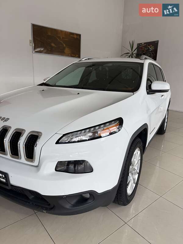 Внедорожник / Кроссовер Jeep Cherokee 2015 в Черновцах фото 8 Внедорожник / Кроссовер Jeep Cherokee 2015 в Черновцах