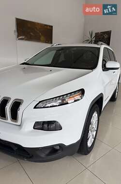 Позашляховик / Кросовер Jeep Cherokee 2015 в  фото 8 Позашляховик / Кросовер Jeep Cherokee 2015 в