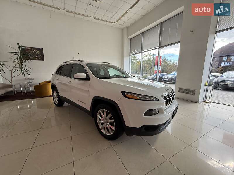 Внедорожник / Кроссовер Jeep Cherokee 2015 в Черновцах фото 11 Внедорожник / Кроссовер Jeep Cherokee 2015 в Черновцах