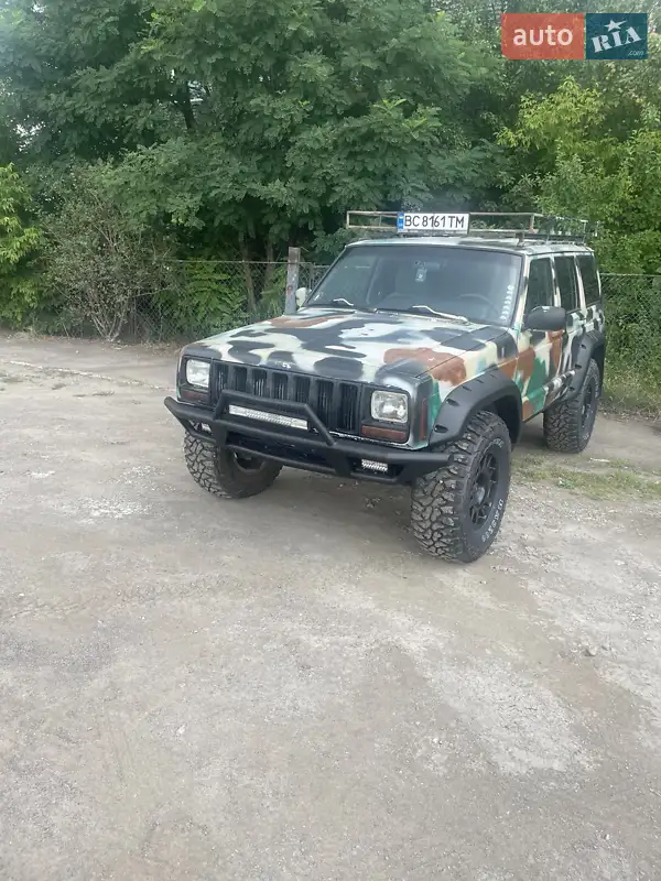 Jeep Cherokee