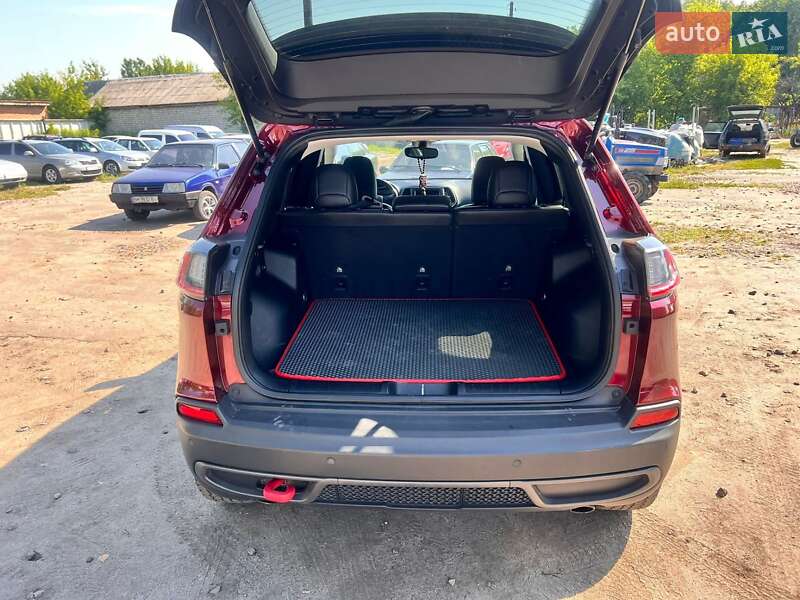 Позашляховик / Кросовер Jeep Cherokee 2019 в Шостці